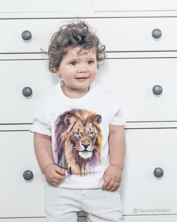 African Lion art T-shirt