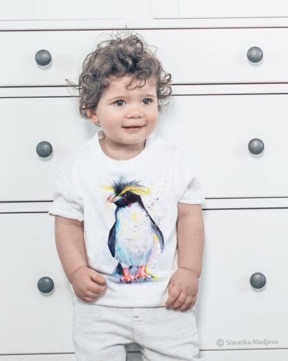 Rockhopper penguin art T-shirt