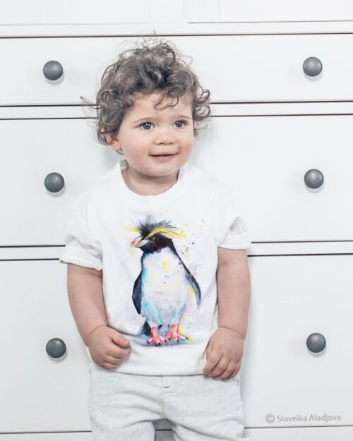 Rockhopper penguin art T-shirt