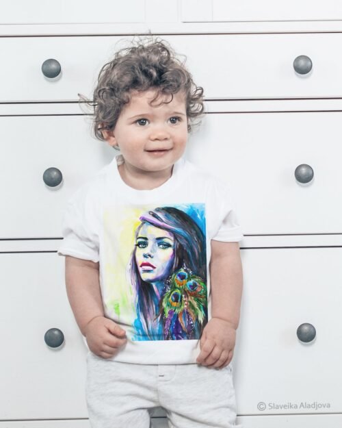 Girl with peacock earrings T-shirt