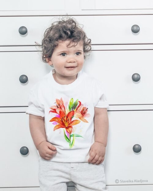 Lilium flower art T-shirt