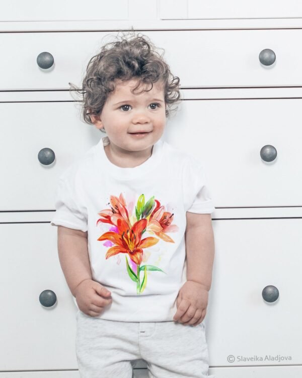 Lilium flower art T-shirt