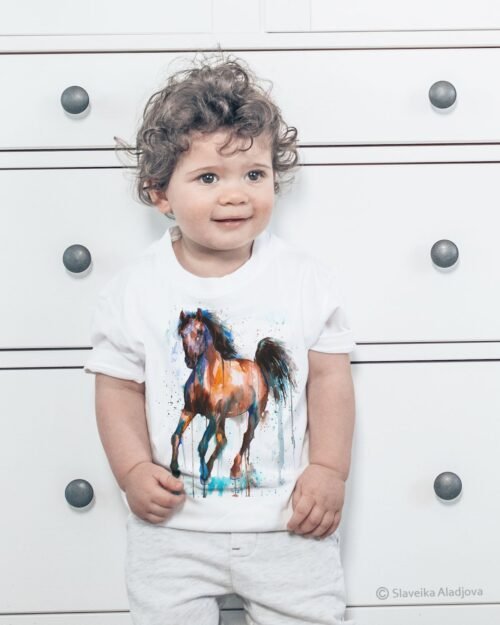 Brown and Black Horse art T-shirt