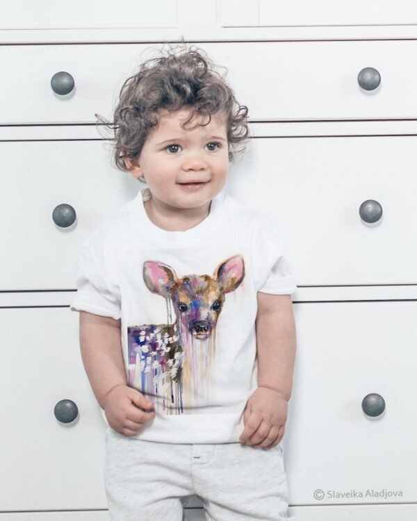 Baby deer art T-shirt Baby deer art T-shirt