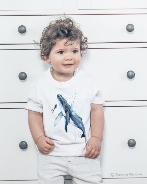 Scuba Diving with Humpback Whale art T-shirt