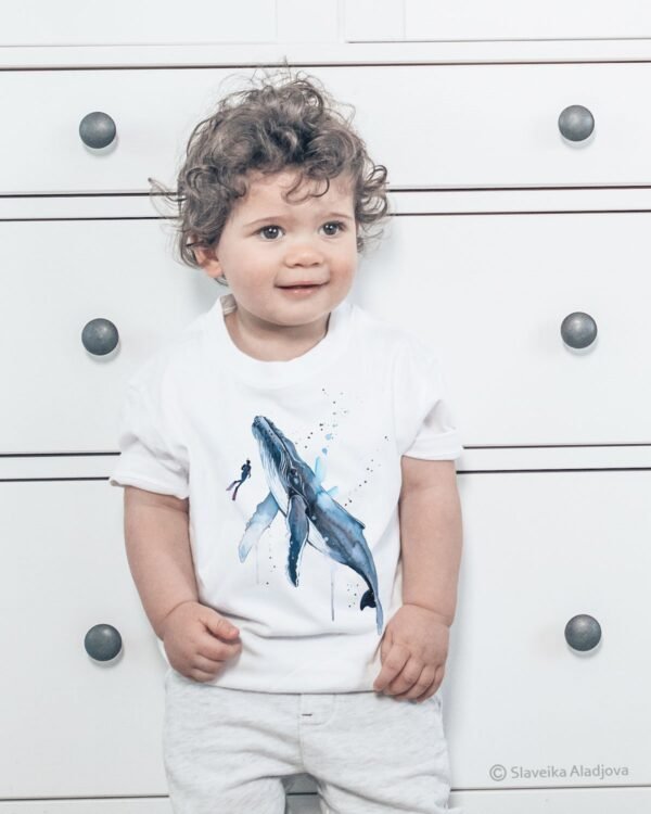 Scuba Diving with Humpback Whale art T-shirt