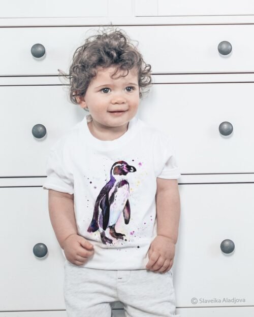 Humboldt penguin art T-shirt