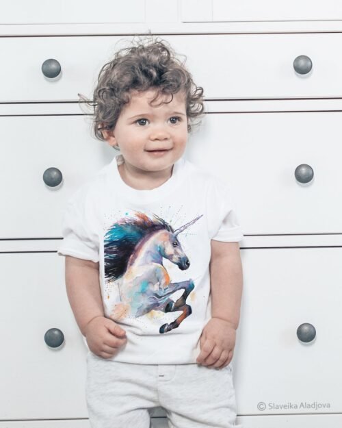 Unicorn art T-shirt