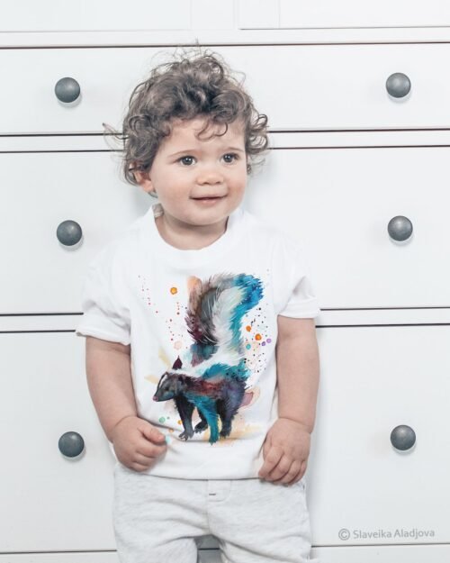 Skunk art T-shirt