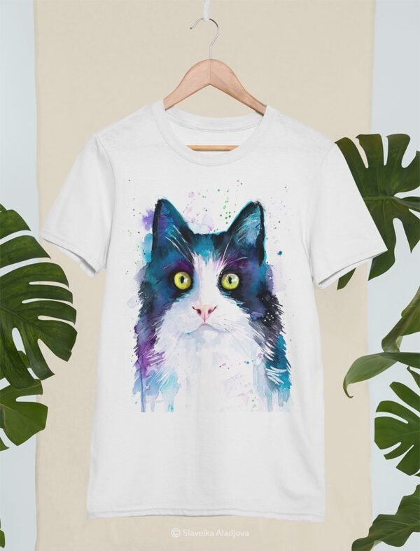 Black and white cat art T-shirt