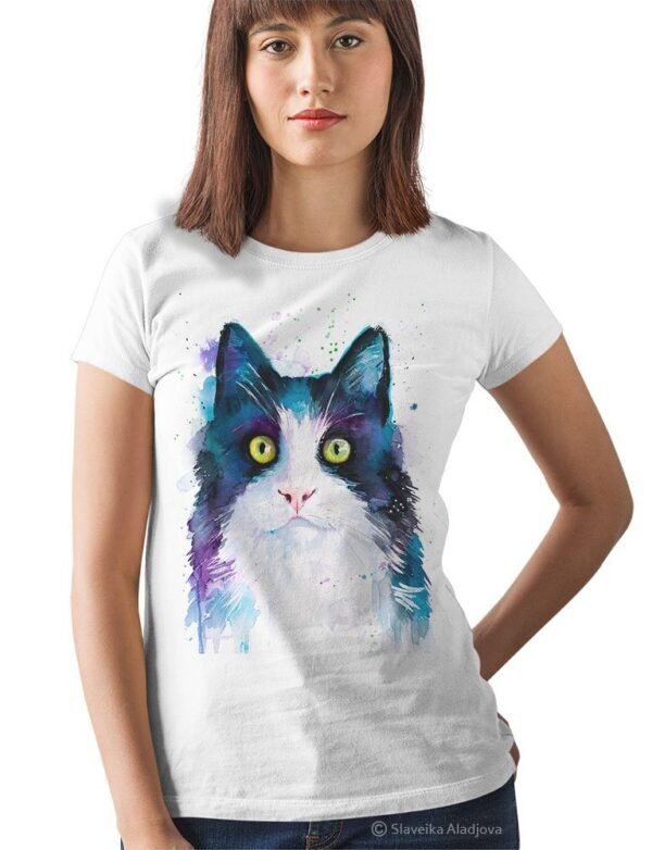 Black and white cat art T-shirt