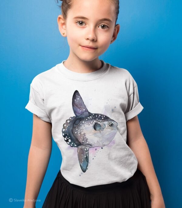 Ocean sunfish art T-shirt