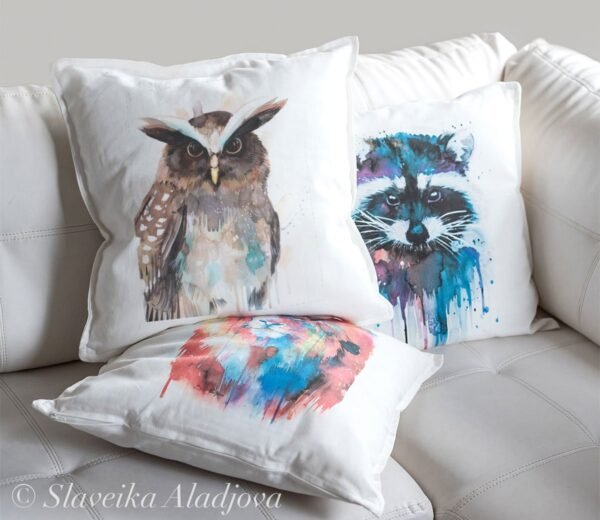 Crested owl art Pillow cover